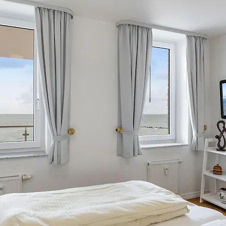 Strandburg Meereszauber Mit Ostseeblick *